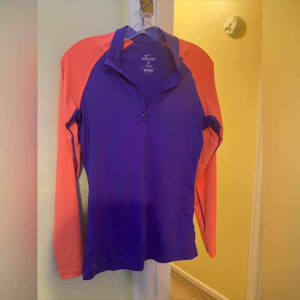Nike Pro Women’s Dri-fit Athletic Fitted Long Sleeve Zip Up Top Size Medium